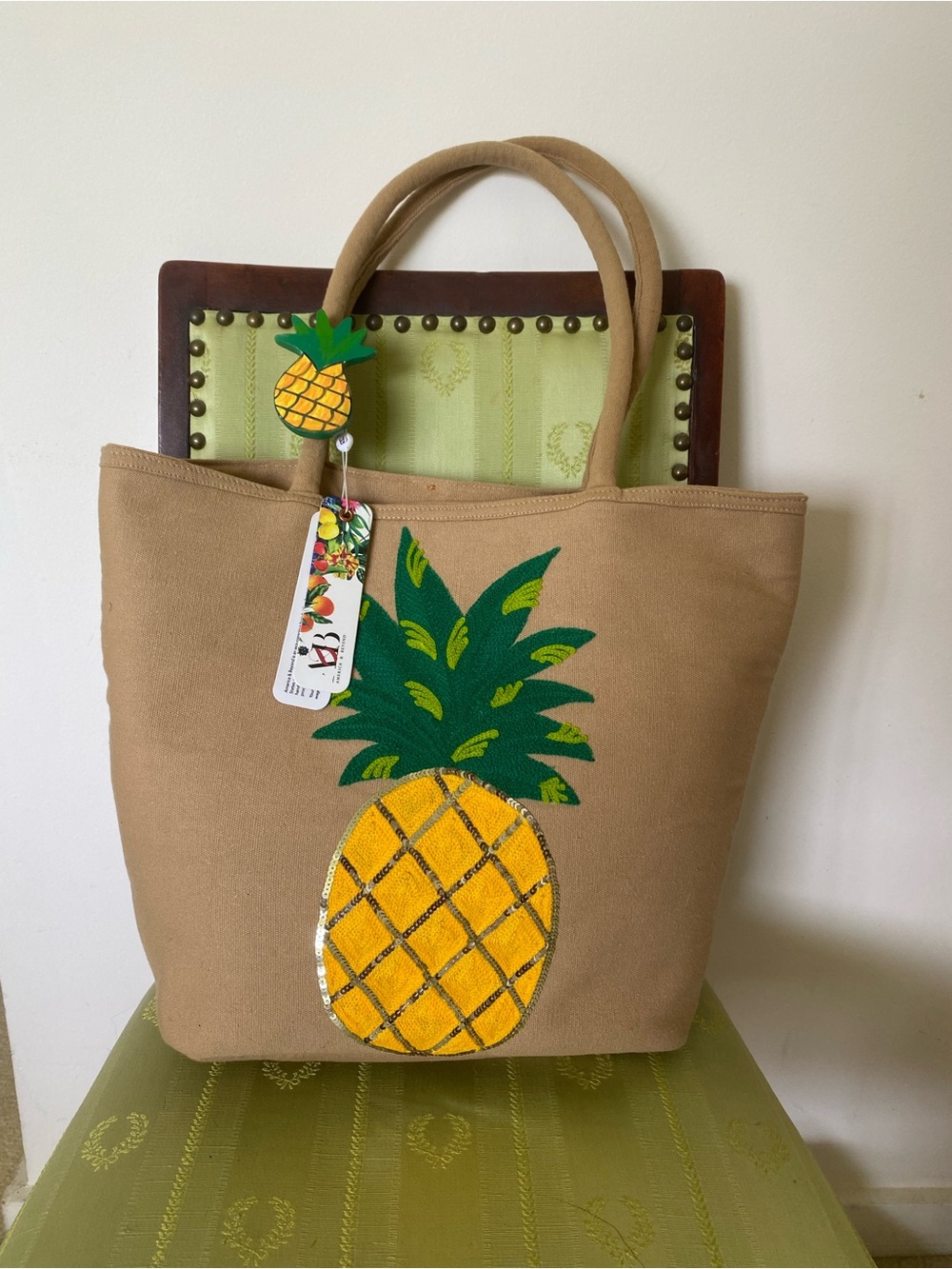 America & Beyond Canvas Pineapple Tote Embroidered Sequin Beach Wood Charm A&B